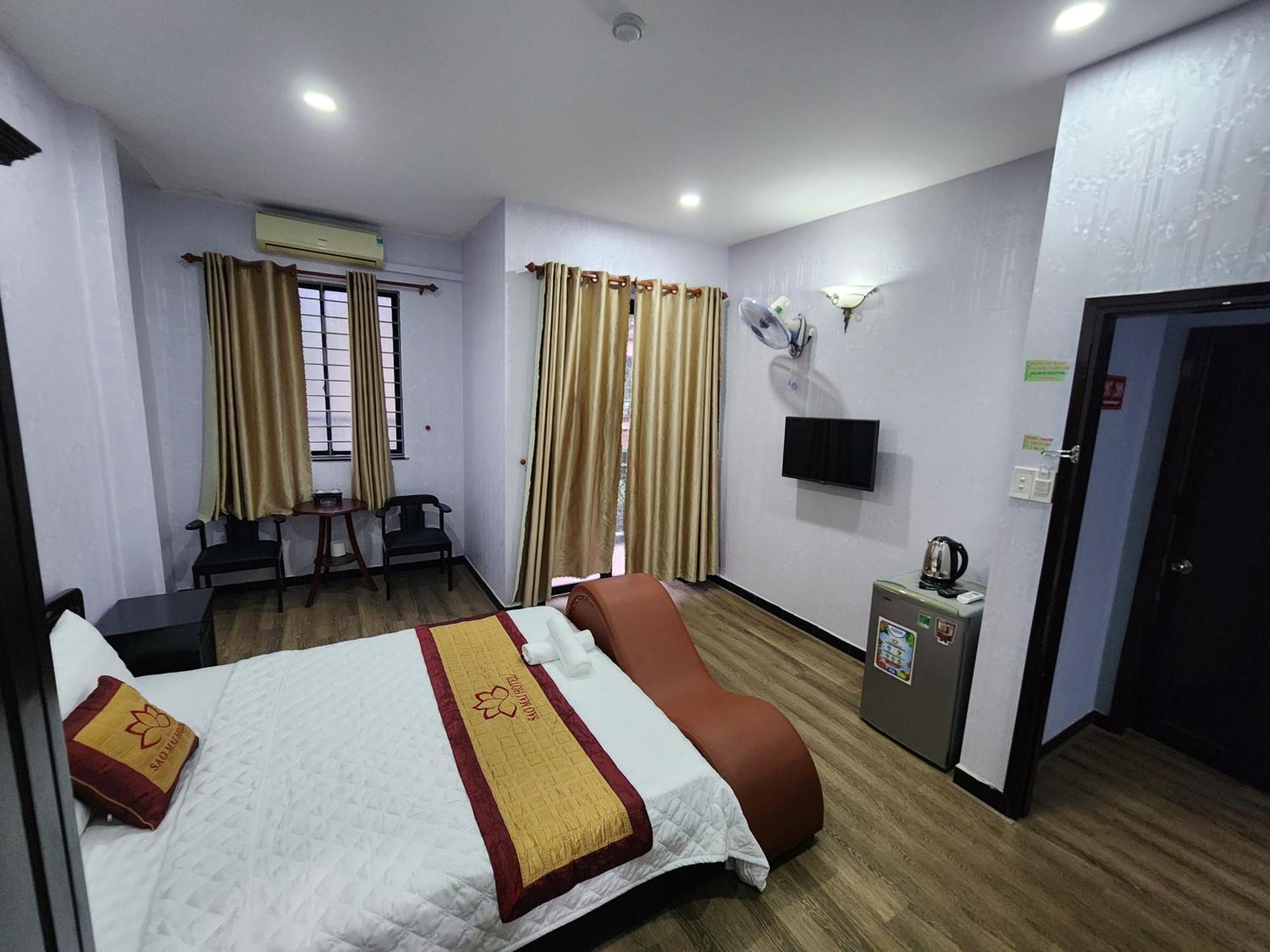 Khach San Sao Mai Hotel Ho Chi Minh City Exterior photo